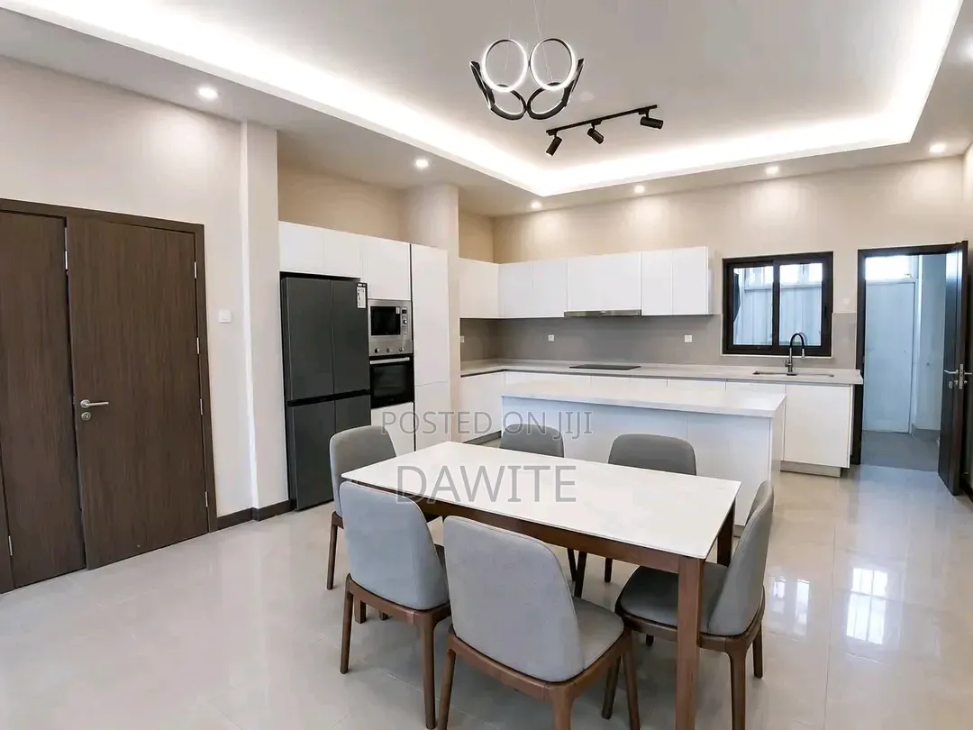 Furnished 3bdrm Apartment in የግለሰ አፓርታማ, Bole for sale