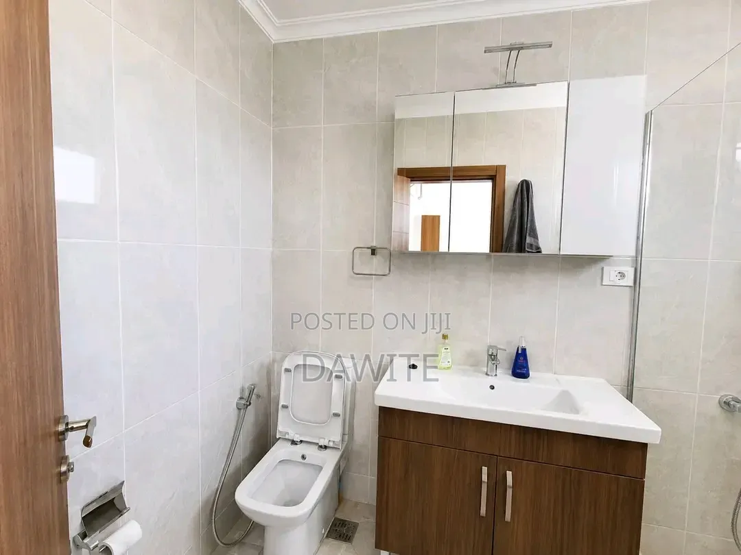 Furnished 3bdrm Apartment in የግል አፓርተማ, Bole for sale