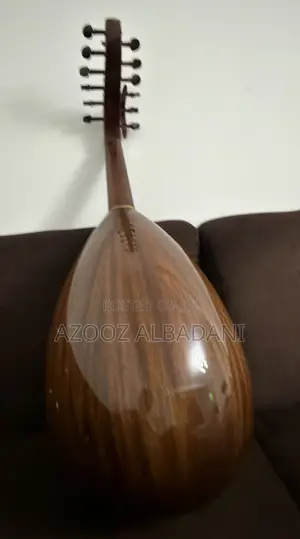 Arabic Lute (Oud ). عود