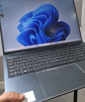New Laptop Dell Inspiron 15 16GB Intel Core i7 SSD 512GB