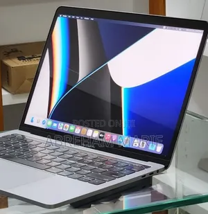 New Laptop Apple MacBook Pro 2019 16GB Intel Core i7 SSD 512GB