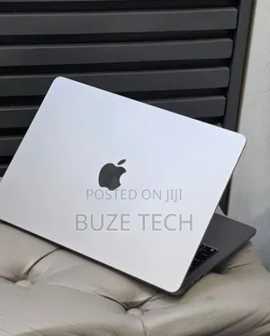 New Laptop Apple MacBook Air 2022 M2 8GB Apple M2 SSD 256GB