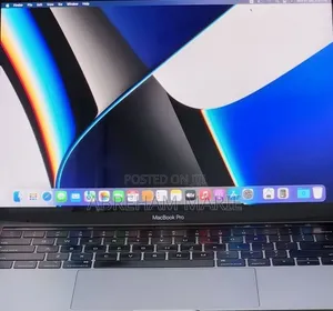 New Laptop Apple MacBook Pro 2019 16GB Intel Core i7 SSD 512GB