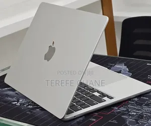 New Laptop Apple MacBook Air 2024 M3 16GB Apple M3 SSD 256GB