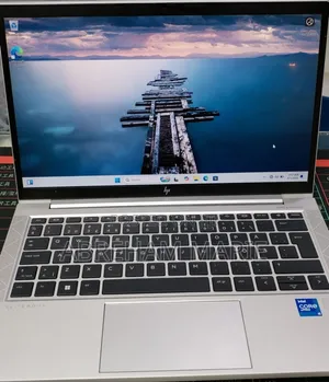 New Laptop HP EliteBook 830 G8 16GB Intel Core i5 SSD 512GB