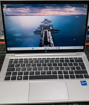 New Laptop HP EliteBook 830 G8 16GB Intel Core i5 SSD 512GB