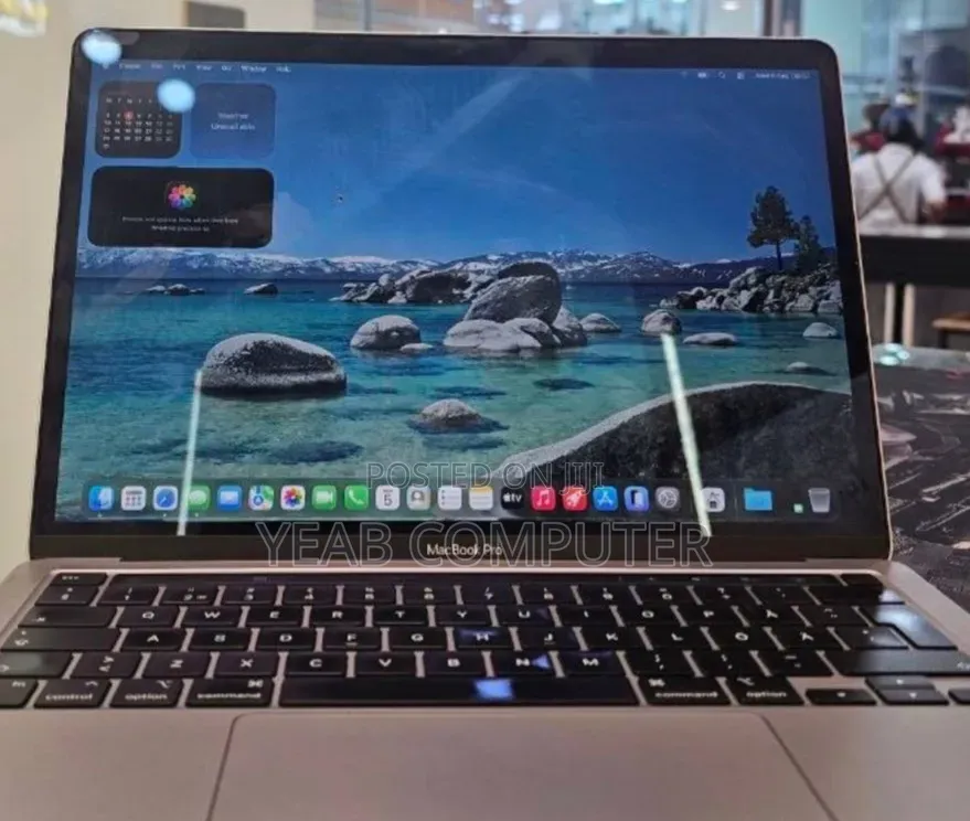 New Laptop Apple MacBook Air 2020 M1 16GB Intel Core i7 SSD 256GB