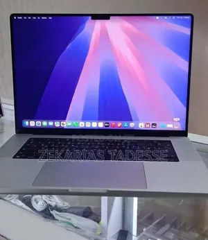 New Laptop Apple MacBook Pro 2021 M1 32GB Apple M1 SSD 512GB