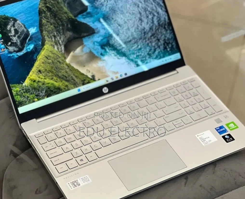 New Laptop HP Pavilion 15 16GB Intel Core i5 SSD 512GB