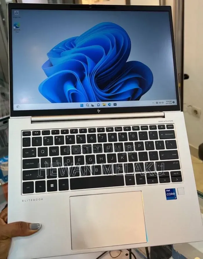 New Laptop HP EliteBook 840 G9 16GB Intel Core i7 SSD 512GB
