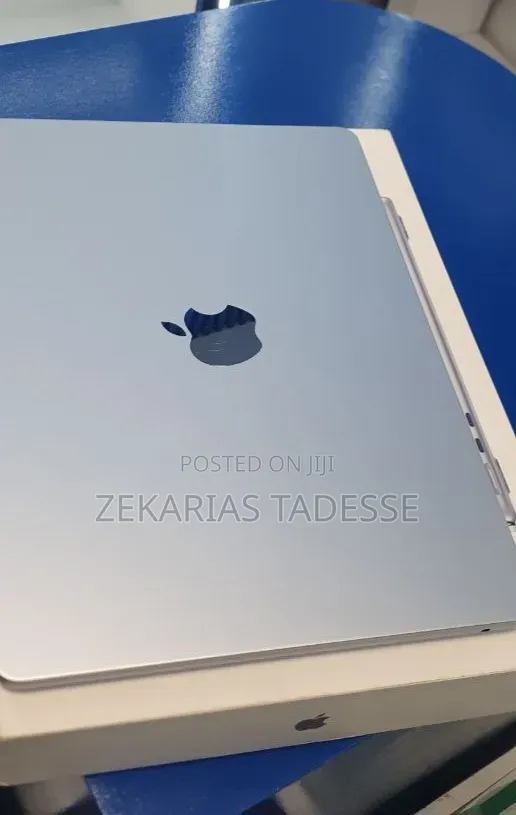 New Laptop Apple MacBook Air 2025 M4 16GB Apple M4 SSD 512GB