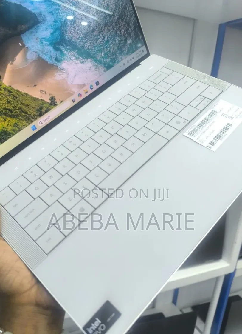 New Laptop Dell XPS 13 16GB Intel Core Ultra 7 SSD 512GB