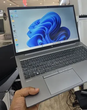 New Laptop HP ZBook 15 16GB Intel Core i7 SSD 512GB