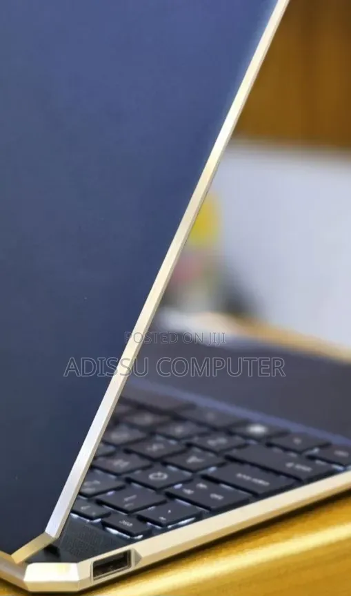 New Laptop HP x360 310 G2 16GB Intel Core i7 SSD 512GB
