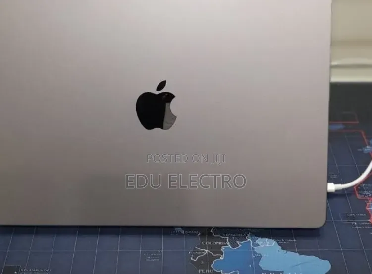 New Laptop Apple MacBook Pro 2021 M1 16GB Apple M1 Pro SSD 512GB