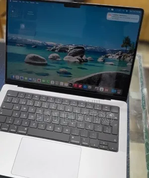 New Laptop Apple MacBook Pro 2021 M1 16GB Apple M1 Pro SSD 512GB