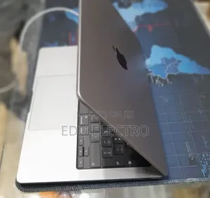 New Laptop Apple MacBook Pro 2021 M1 16GB Apple M1 Pro SSD 512GB