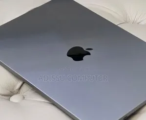 New Laptop Apple MacBook Air 2022 M2 8GB Apple M2 SSD 256GB