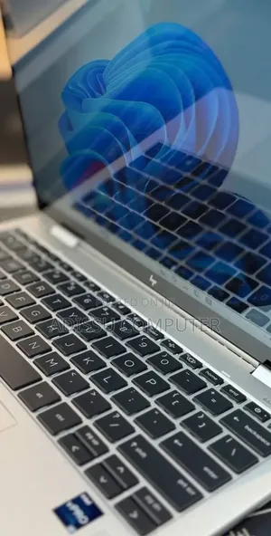 New Laptop HP EliteBook 1040 G8 32GB Intel Core i7 SSD 512GB