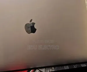 New Laptop Apple MacBook Pro 2021 M1 16GB Apple M1 Pro SSD 256GB