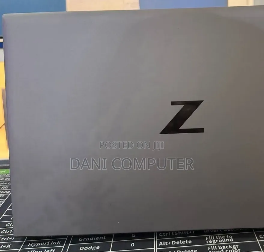 New Laptop HP ZBook 15 16GB Intel Core i7 SSD 512GB