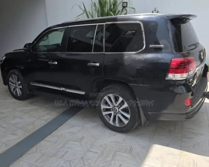 Toyota Land Cruiser 2020 Matt Black