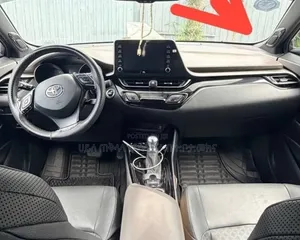 Toyota C-HR 2022 Gray