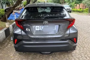 Toyota C-HR 2022 Gray