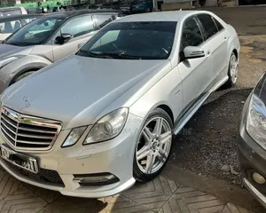 Mercedes-Benz E220 2013 Silver