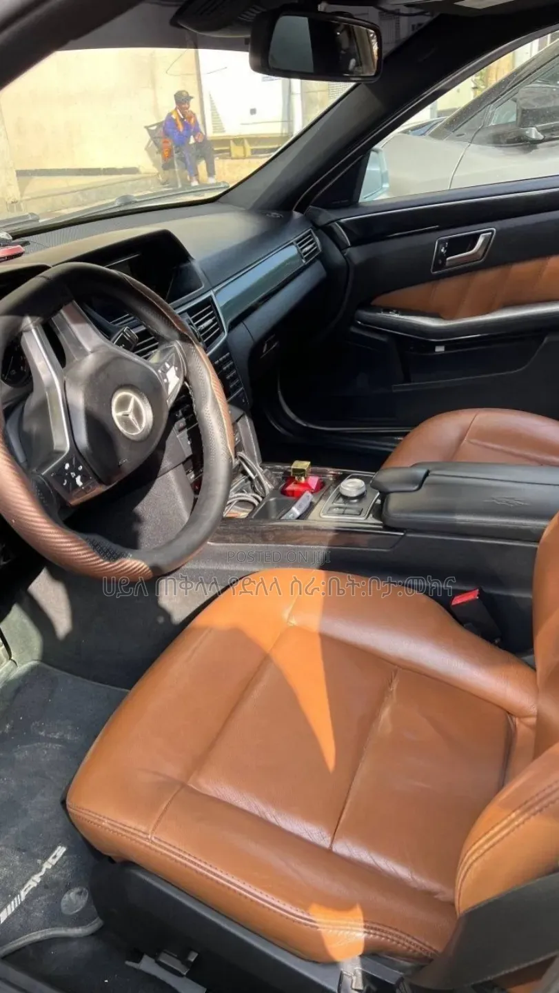 Mercedes-Benz E220 2013 Silver
