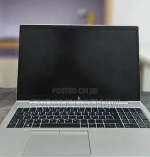 New Laptop HP ZBook Firefly G8 16GB Intel Core i7 SSD 512GB