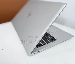 New Laptop HP ZBook Firefly G8 16GB Intel Core i7 SSD 512GB