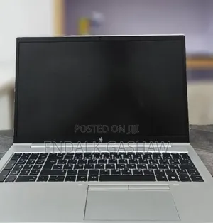 New Laptop HP ZBook Firefly G8 16GB Intel Core i7 SSD 512GB