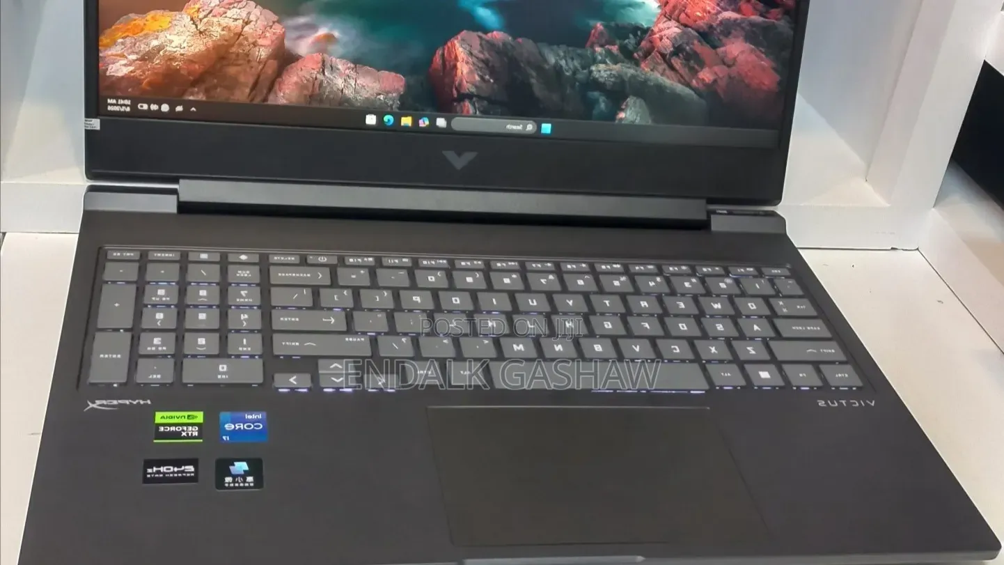 New Laptop HP Victus 16 16GB Intel Core i7 SSD 1T