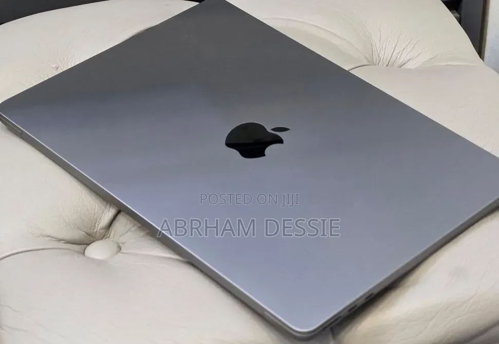 New Laptop Apple MacBook Air 2022 M2 8GB Apple M2 SSD 256GB
