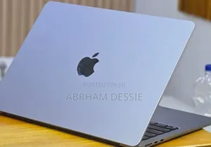 New Laptop Apple MacBook Air 2022 M2 8GB Apple M2 SSD 256GB