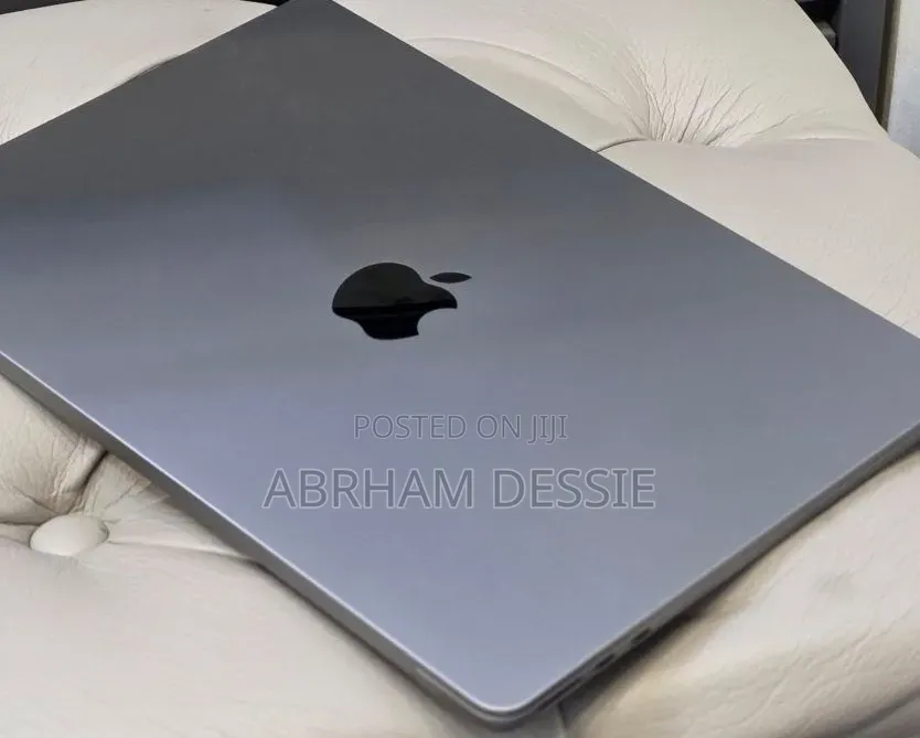 New Laptop Apple MacBook Air 2022 M2 8GB Apple M2 SSD 256GB