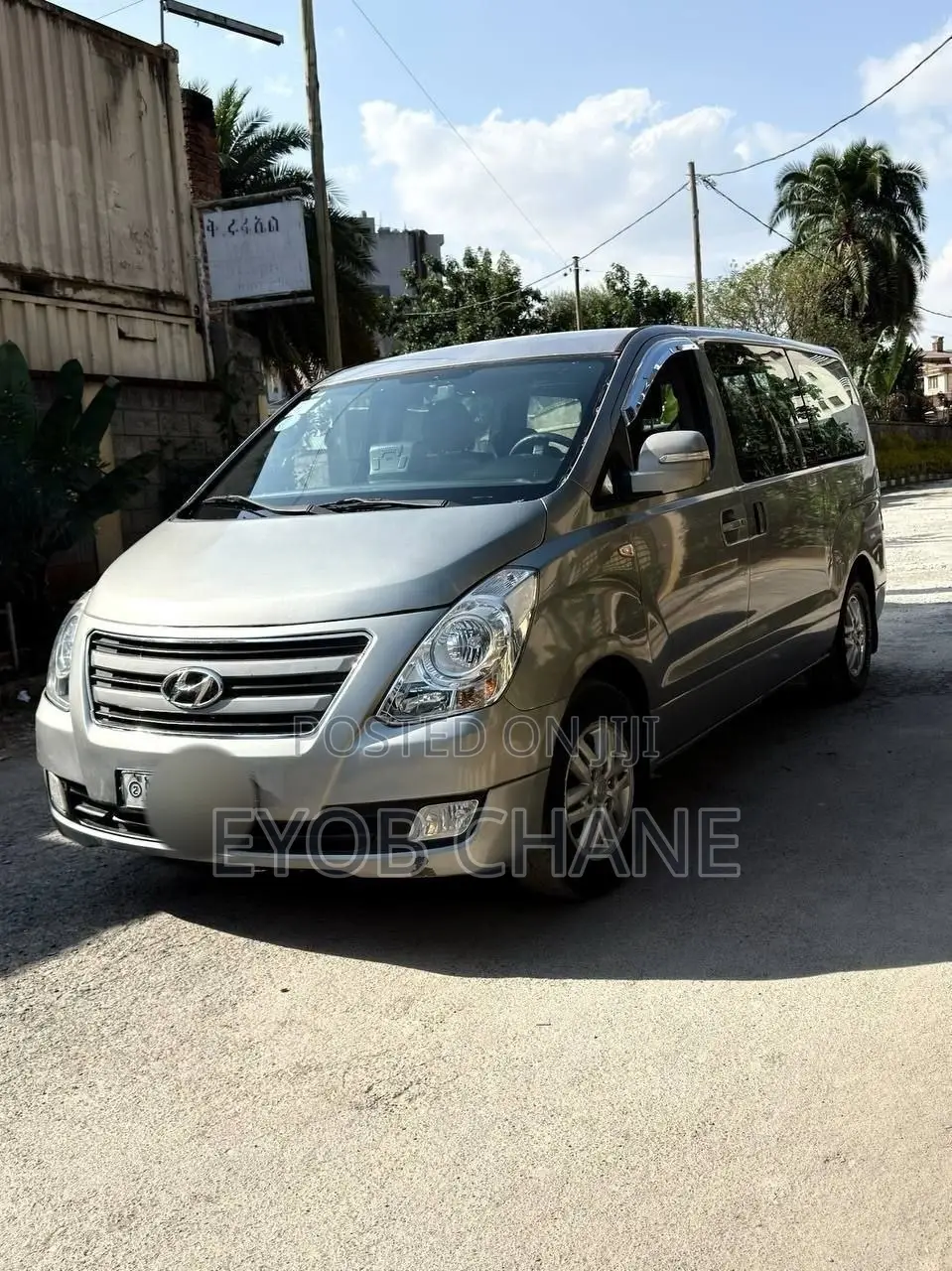 Hyundai H200 2016 Gray