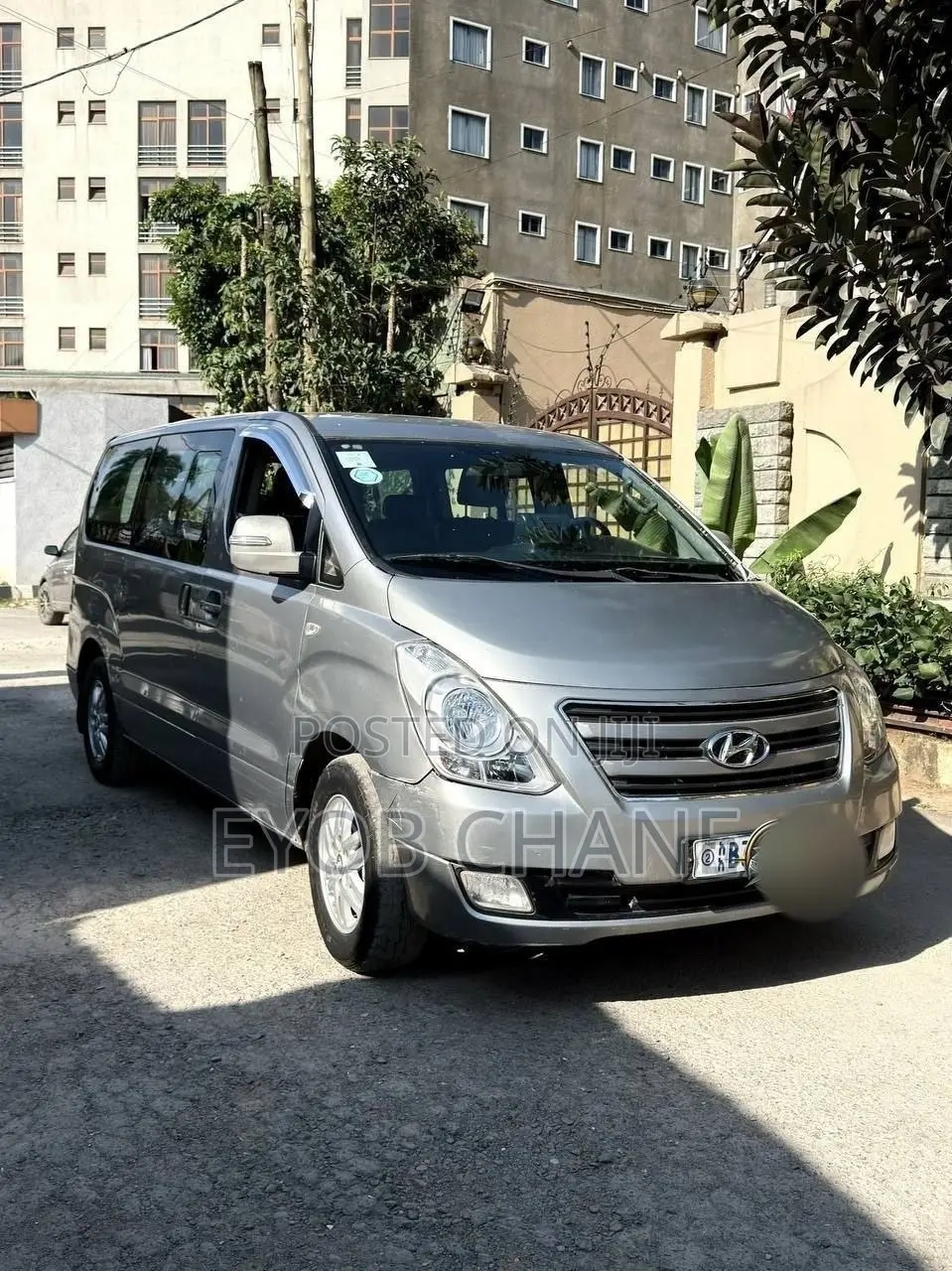 Hyundai H200 2016 Gray