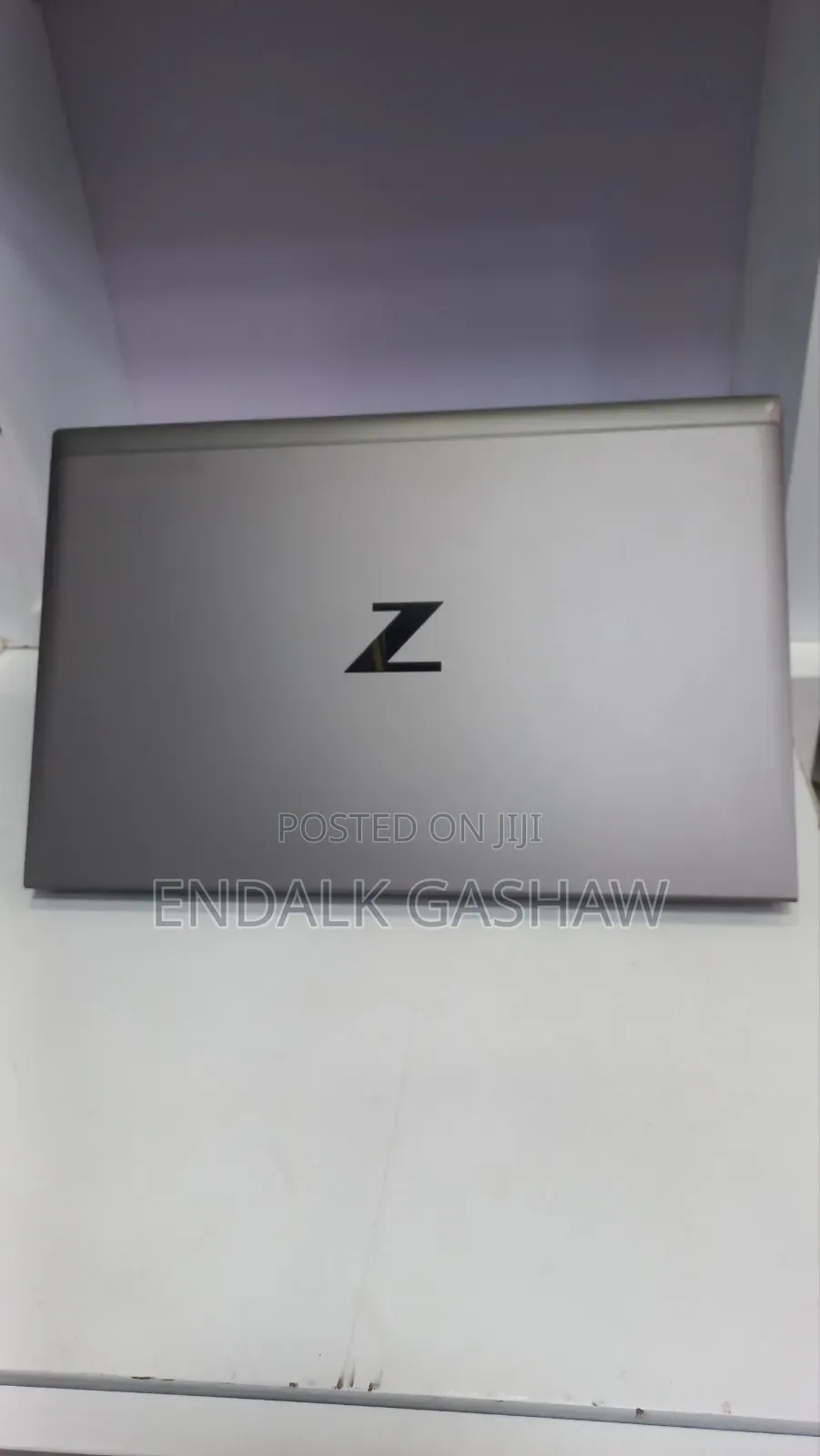 New Laptop HP ZBook Firefly G8 16GB Intel Core i7 SSD 512GB