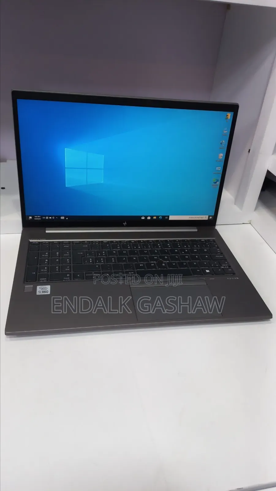 New Laptop HP ZBook Firefly G8 16GB Intel Core i7 SSD 512GB