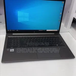 New Laptop HP ZBook Firefly G8 16GB Intel Core i7 SSD 512GB