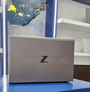 New Laptop HP ZBook Firefly 14 G7 16GB Intel Core i7 SSD 512GB