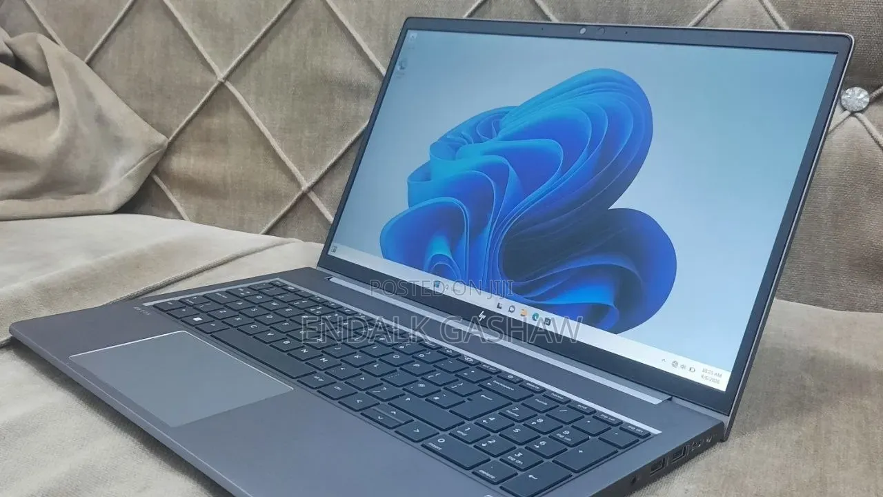 New Laptop HP ZBook Power G9 i7 16GB Intel Core i7 SSD 1T