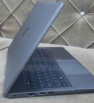 New Laptop HP ZBook Power G9 i7 16GB Intel Core i7 SSD 1T