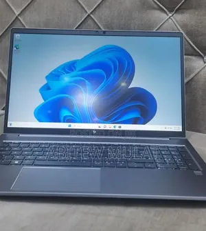 New Laptop HP ZBook Power G9 i7 16GB Intel Core i7 SSD 1T