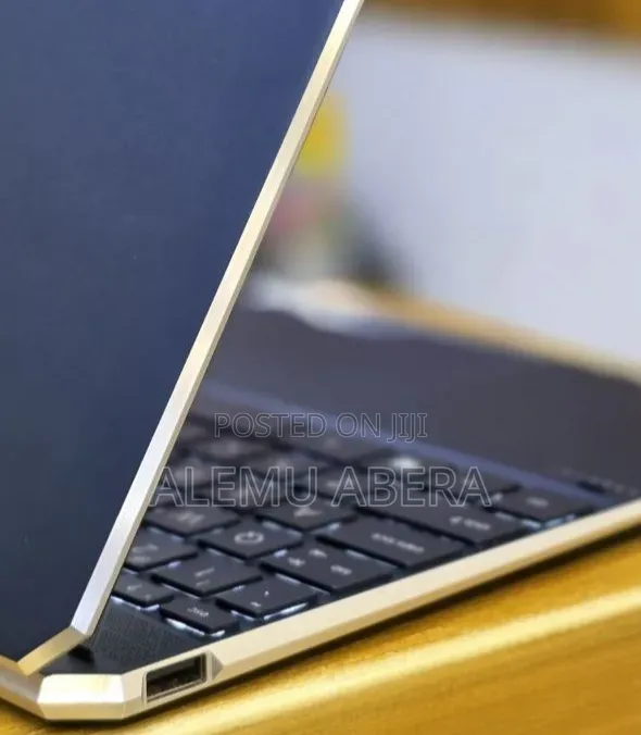 New Laptop HP Spectre 16GB Intel Core i7 SSD 512GB
