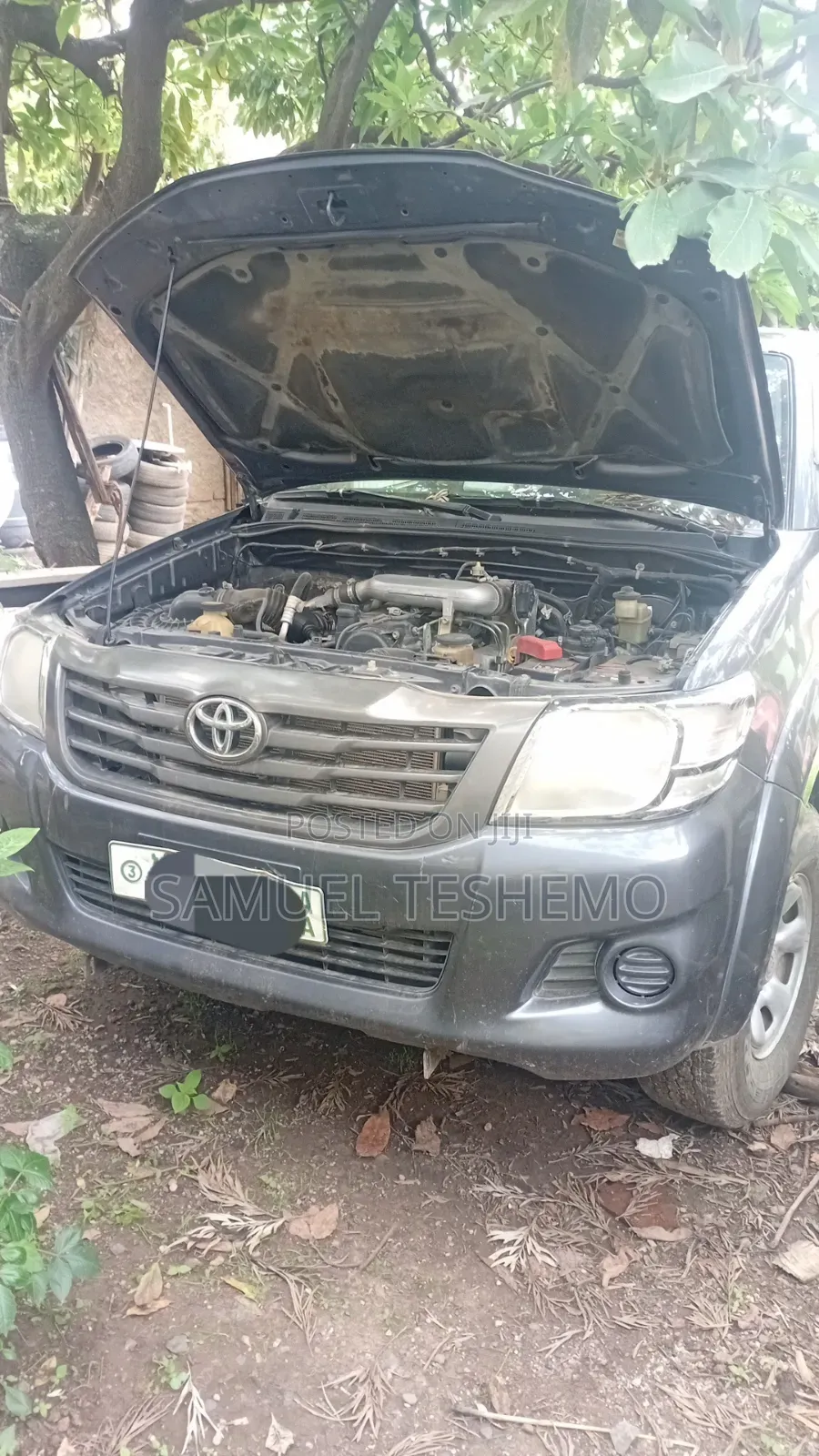 Toyota Hilux 2013 Black