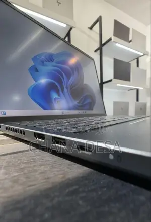 New Laptop Dell Inspiron 15 16GB Intel Core i7 SSD 512GB