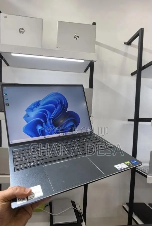 New Laptop Dell Inspiron 15 16GB Intel Core i7 SSD 512GB